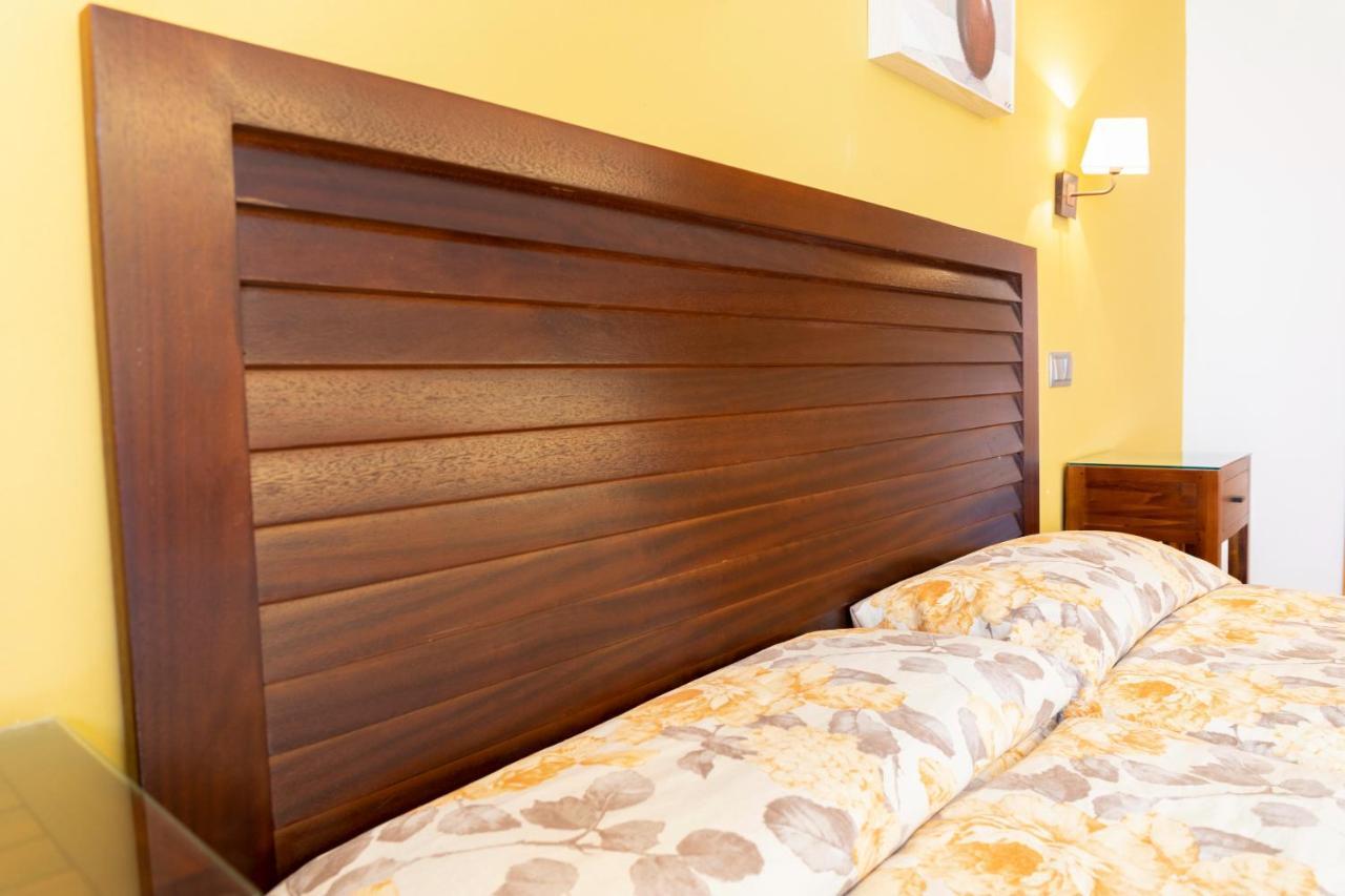 Apartamento Abuela Benita Cebreros Zewnętrze zdjęcie